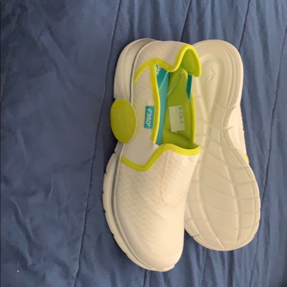 Easyspirit 360 women size 9.5M